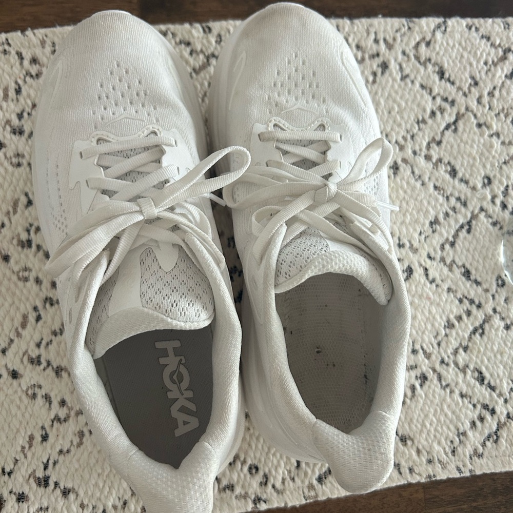 Hoka One One White Athletic Shoes 8.5 Wide